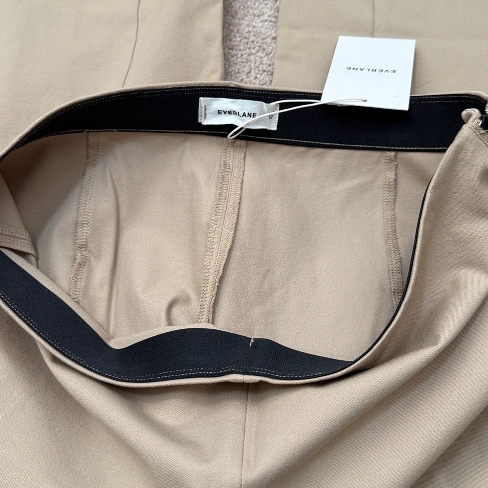 NWT Everlane Bi-Stretch High Rise Tan Khaki Side Zip Pull On Work Pants Size 12 - Picture 9 of 13